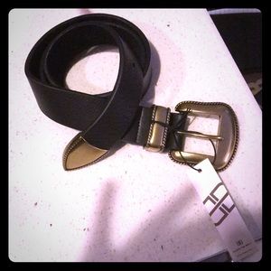 B low the belt belt.